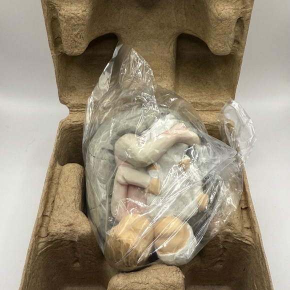 Willow Tree Figurine My New Baby (blush) Susan Lordi 2017 NEW 27703 - Picture 3 of 5